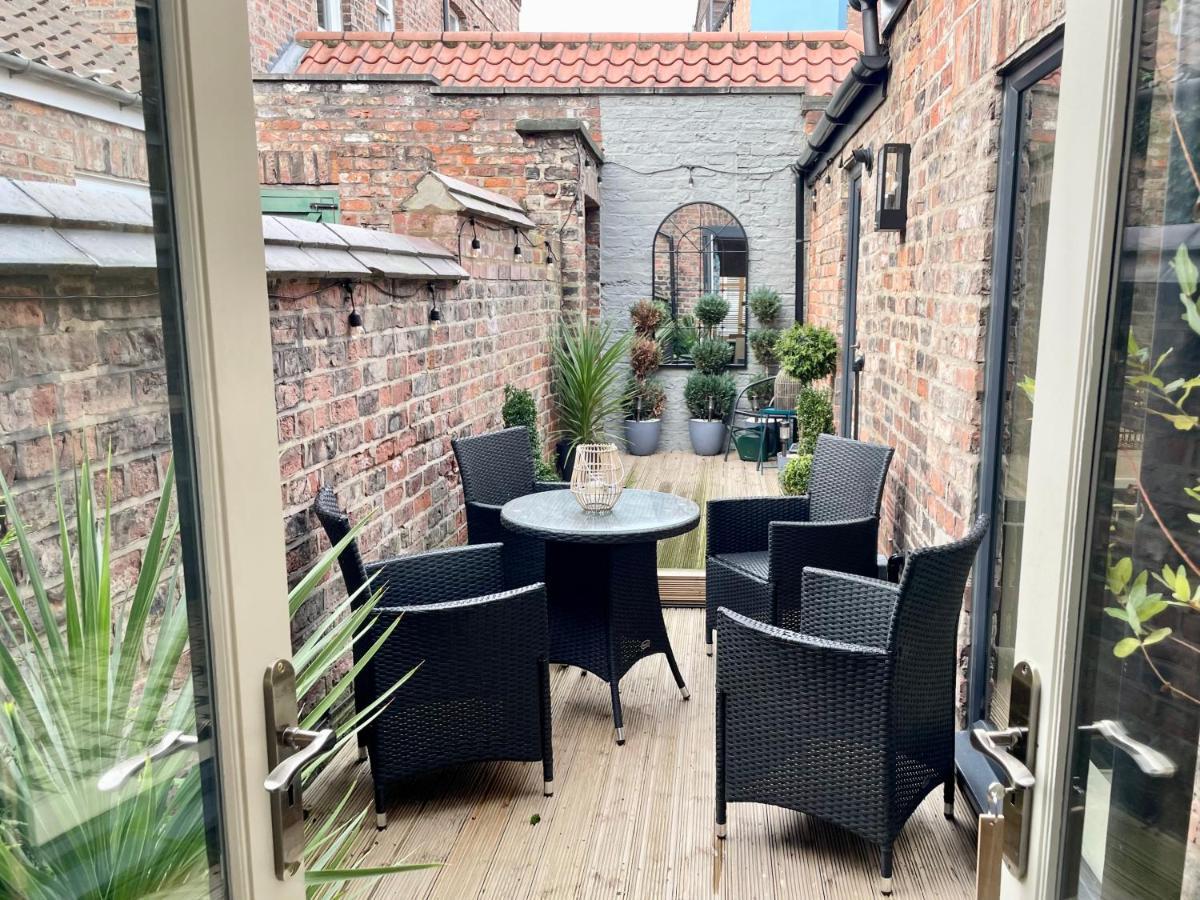 Stay At No 4 York Centre Екстер'єр фото